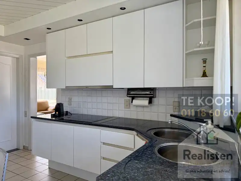 Charmant en ruim huis te koop in Stokrooie - Perfecte gezinswoning met 4 slaapkamers en een tennisplein foto 19