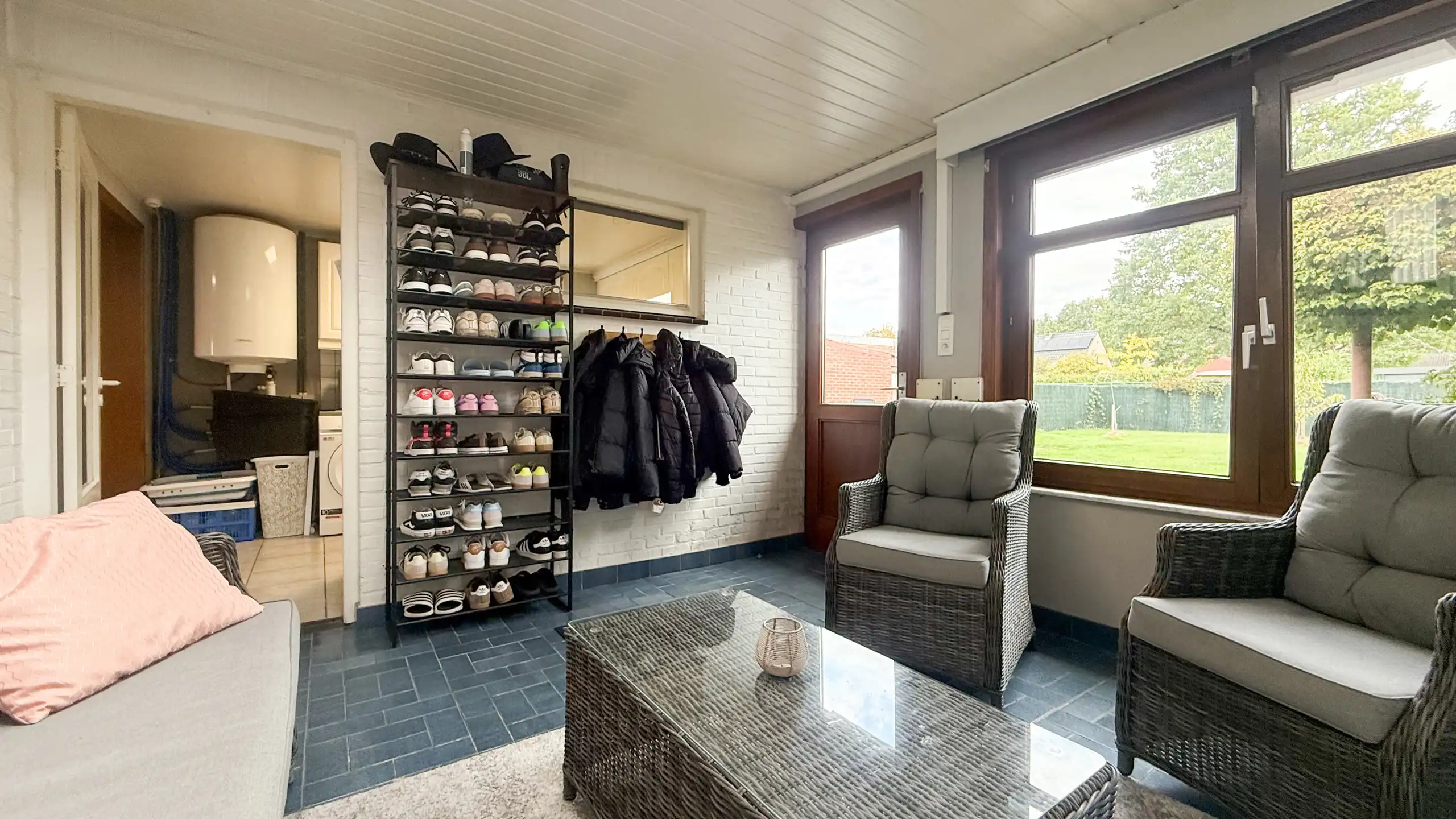 Instapklare woning met 3 slaapkamers op toplocatie! foto 23