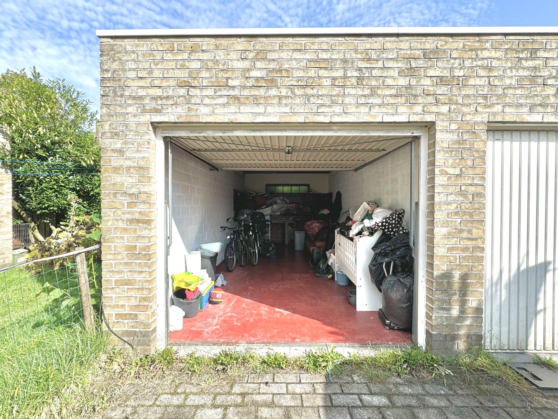 GELIJKVLOERS APPARTEMENT MET 2 SLPS, TUIN & GARAGE foto 9