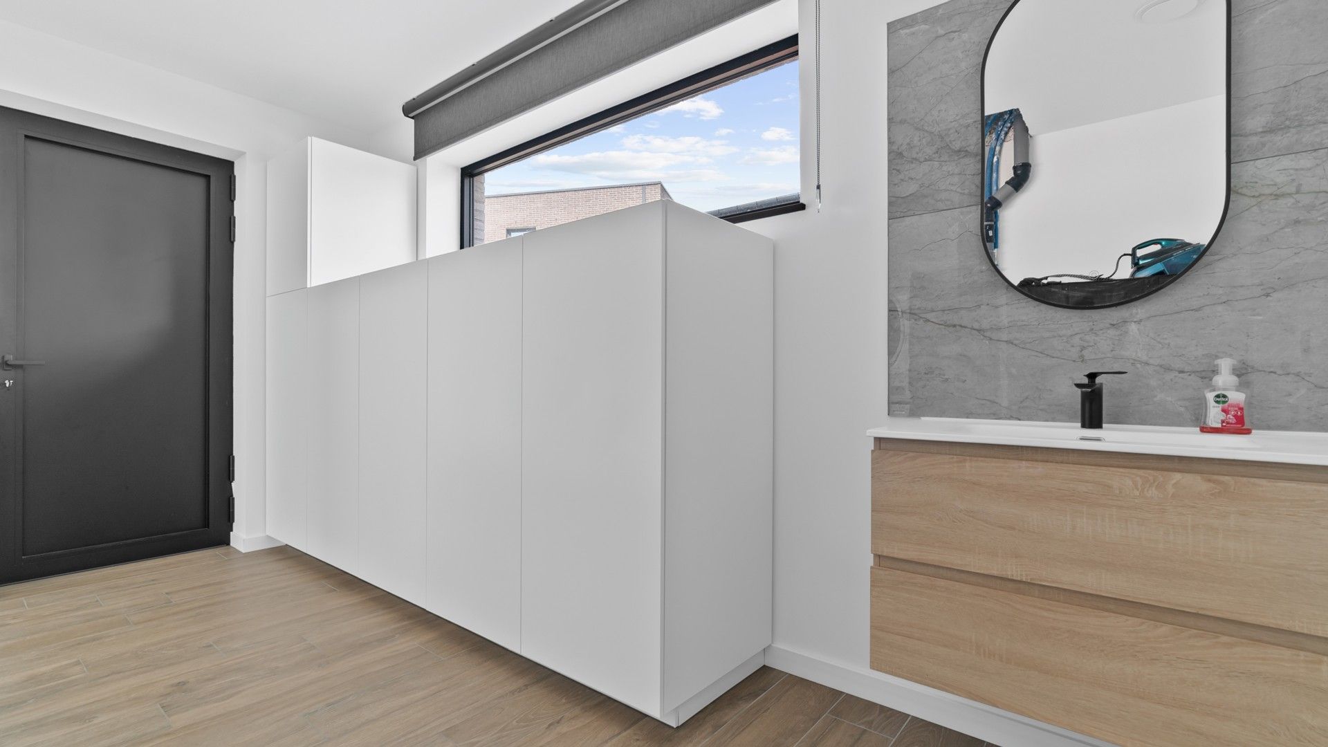Hoogwaardig afgewerkte nieuwbouwwoning  met 4 slkprs in Opglabbeek foto 13