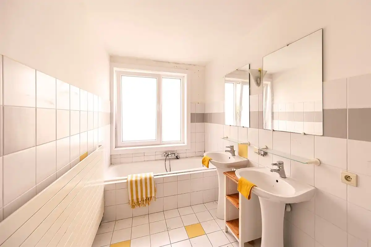 Ruime woning op zeer populaire locatie in Mortsel foto 18