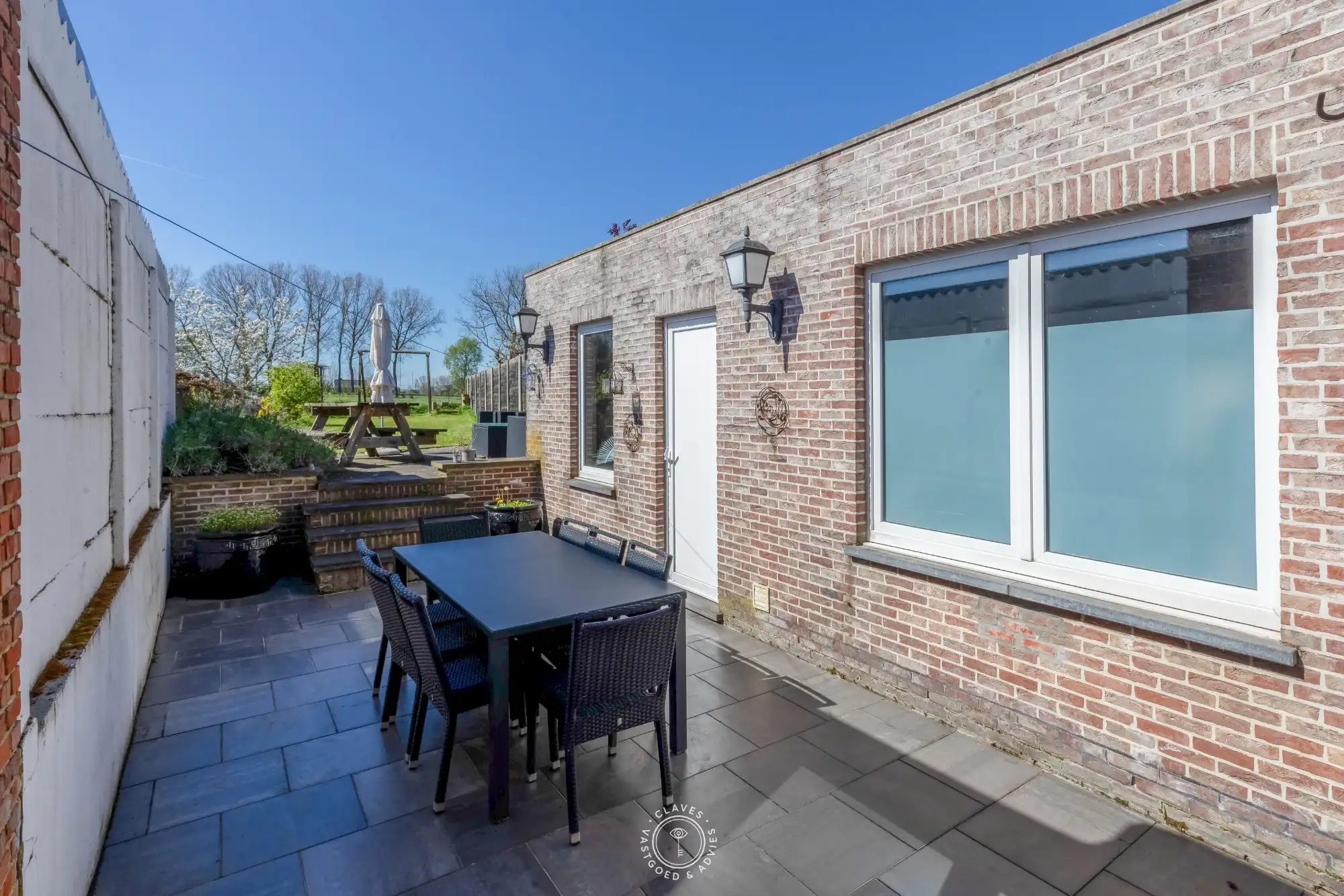 Toffe woning met vier slaapkamers en een prachtig uitzicht foto 8