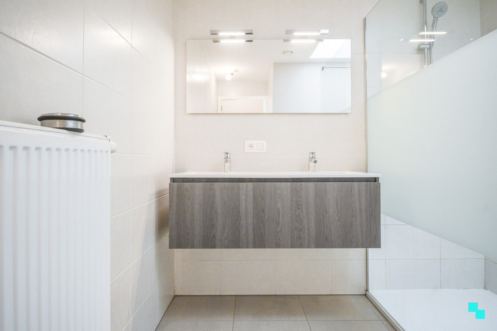 Gelijkvloerse, energiezuinige woning te Westrozebeke foto 17