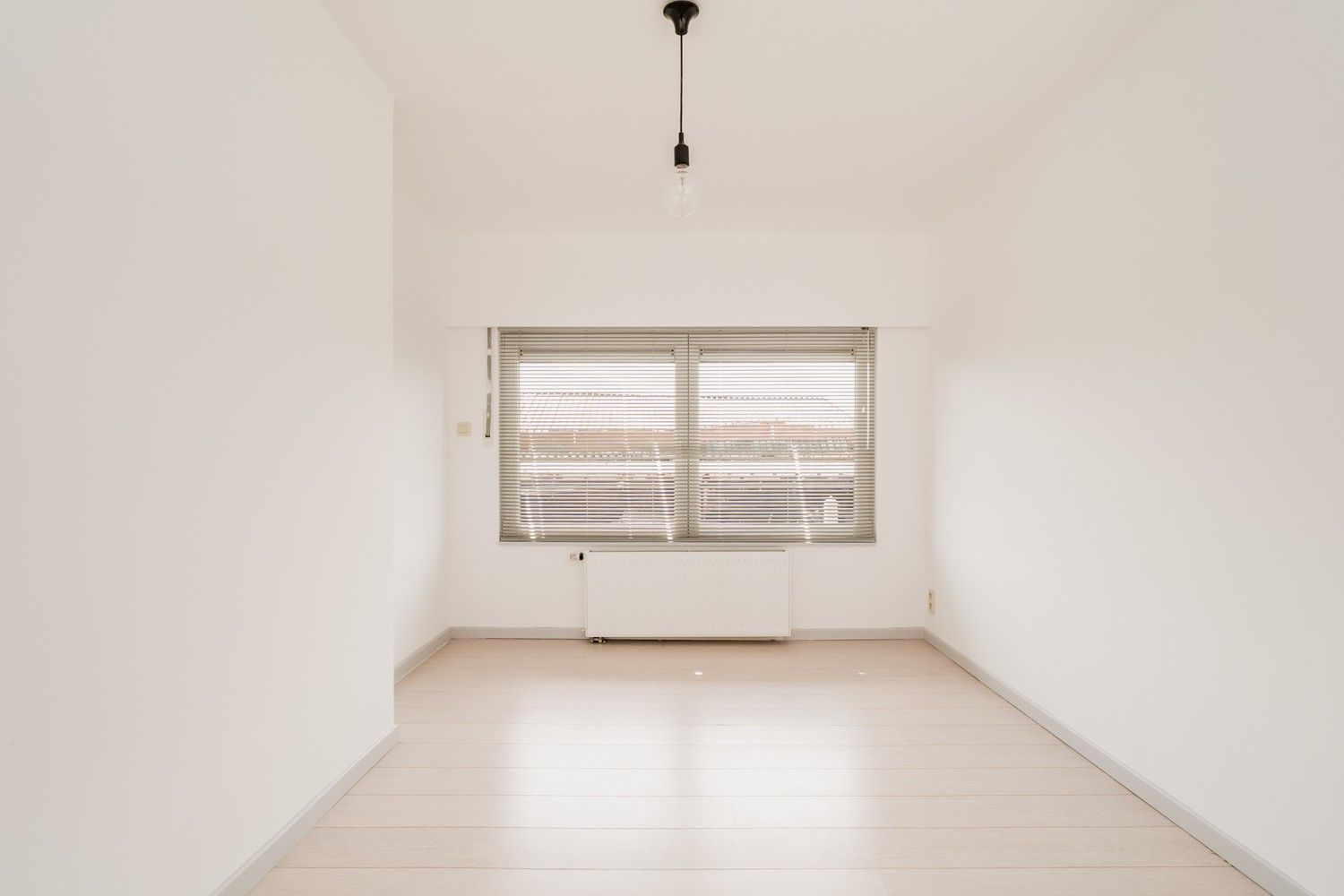 Gerenoveerde dijkwoning met prachtige verzichten! foto 16