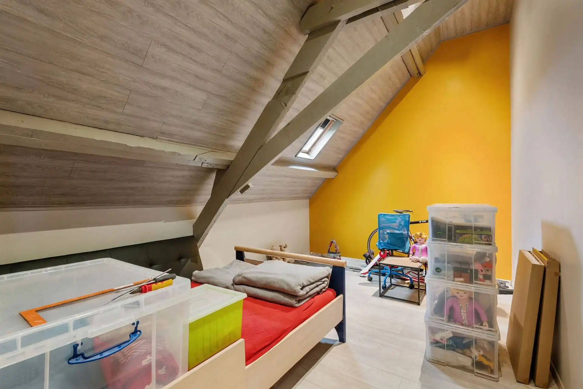Ruime landelijke woning met 5 slpk, loods en tuin foto 16