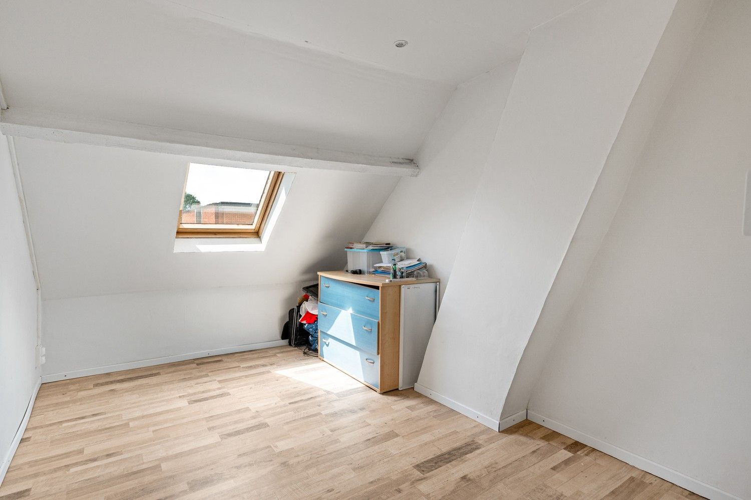 Huis met 4 slaapkamers en tuin te koop in Wijnegem! foto 17