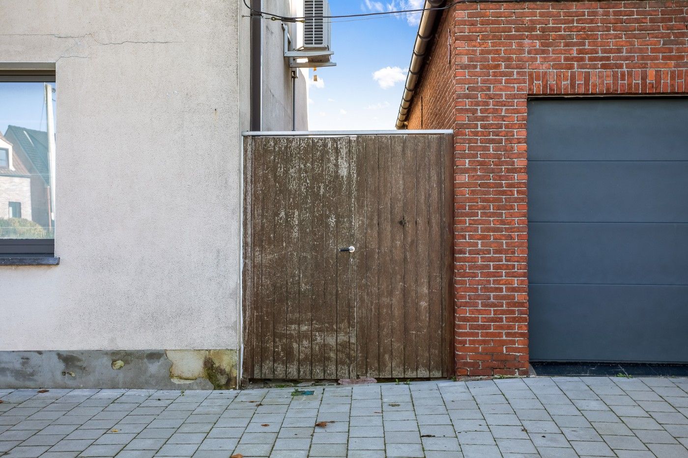 Ruime, instapklare woning met 3 slpk., inpandige garage en tuin met zwembad foto 31