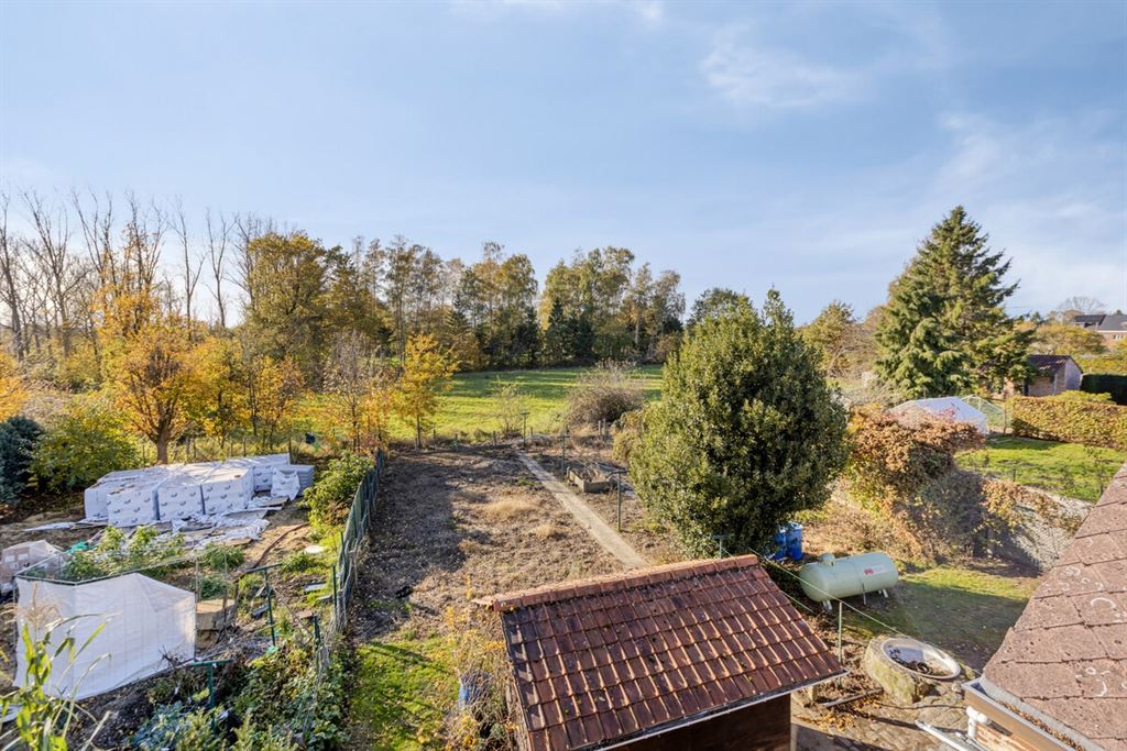 Knappe, te renoveren, woning op een gunstige locatie te Aarschot!  foto 26