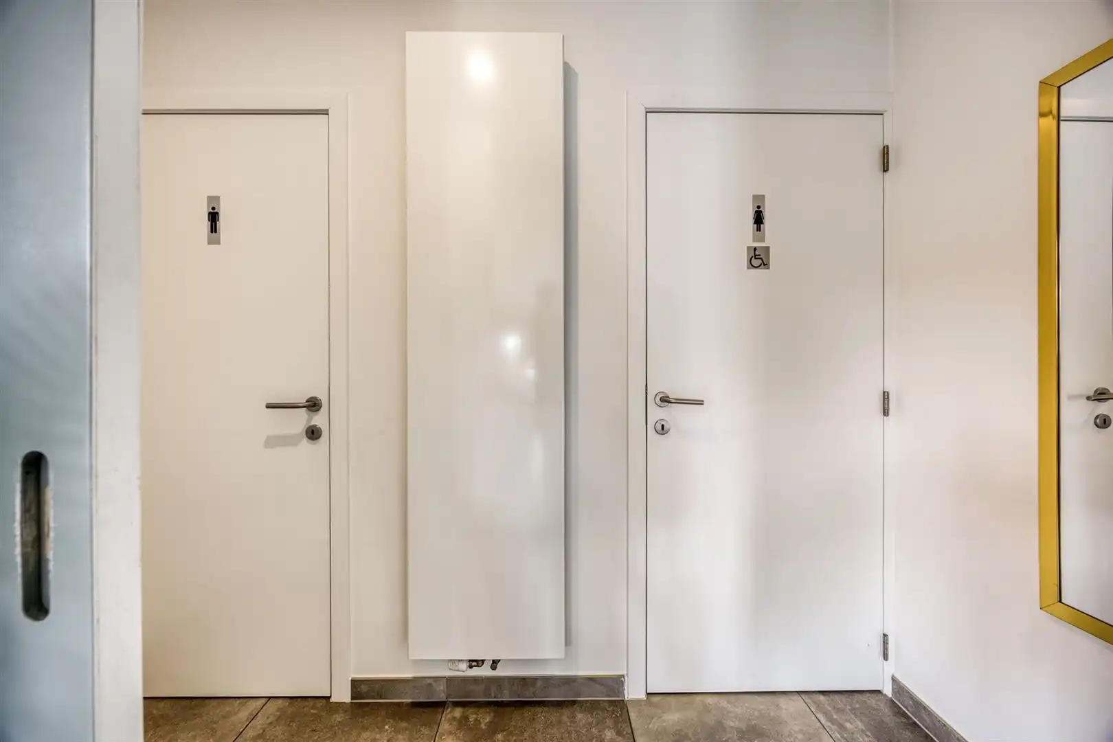 TE KOOP: Handelshuis met pizzeria & appartement in Koersel! foto 15