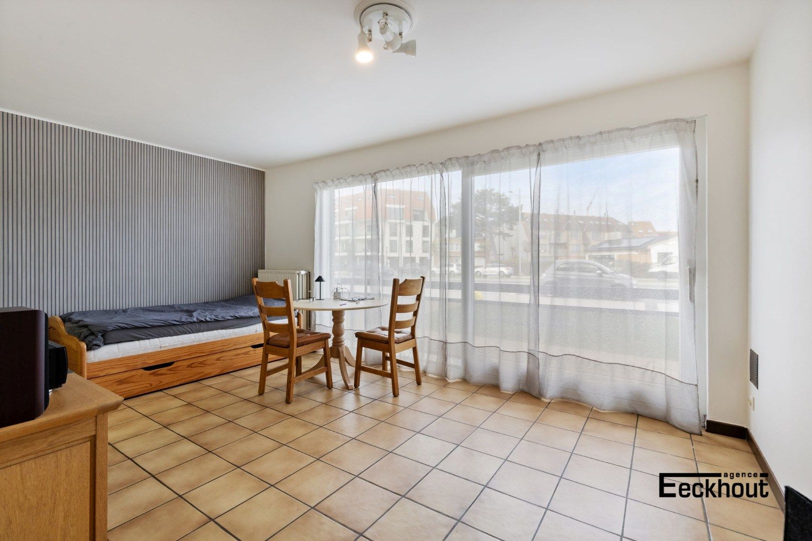 Verzorgde gelijkvloerse studio op wandelafstand van het strand foto 2