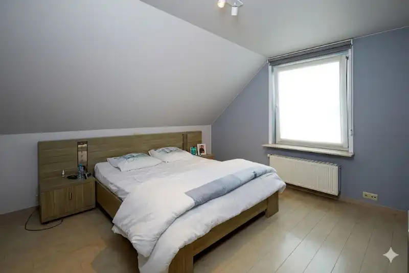 Roeselare –&nbsp; stijlvolle villa met zonnige tuin, 5 slaapkamers/bureel, dubbele garage en ruime carport. opp 564 m². foto 12