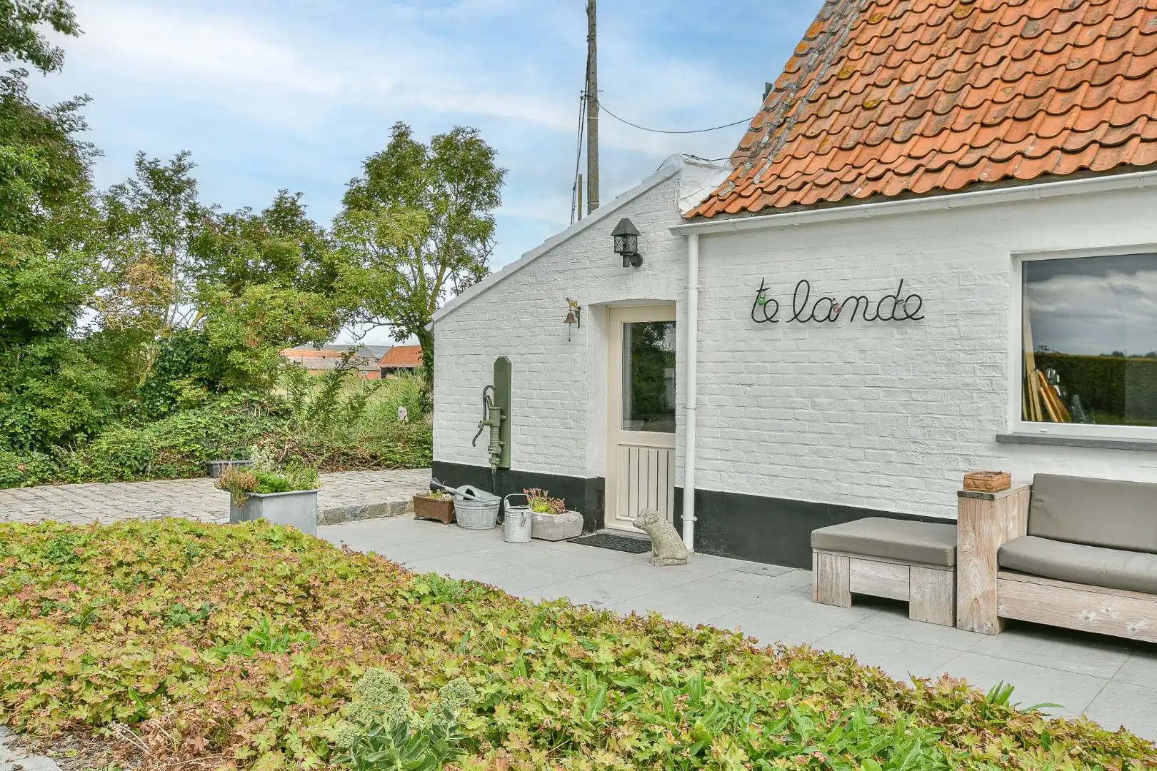 Karaktervolle hoeve met veel ruimte in een landelijke omgeving foto 3