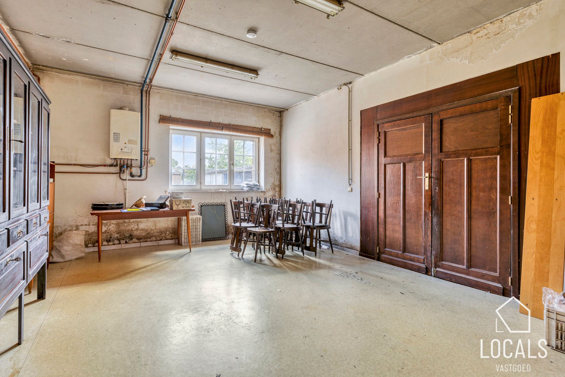 Handelsgelijkvloers met bovenliggend duplexappartement foto 8