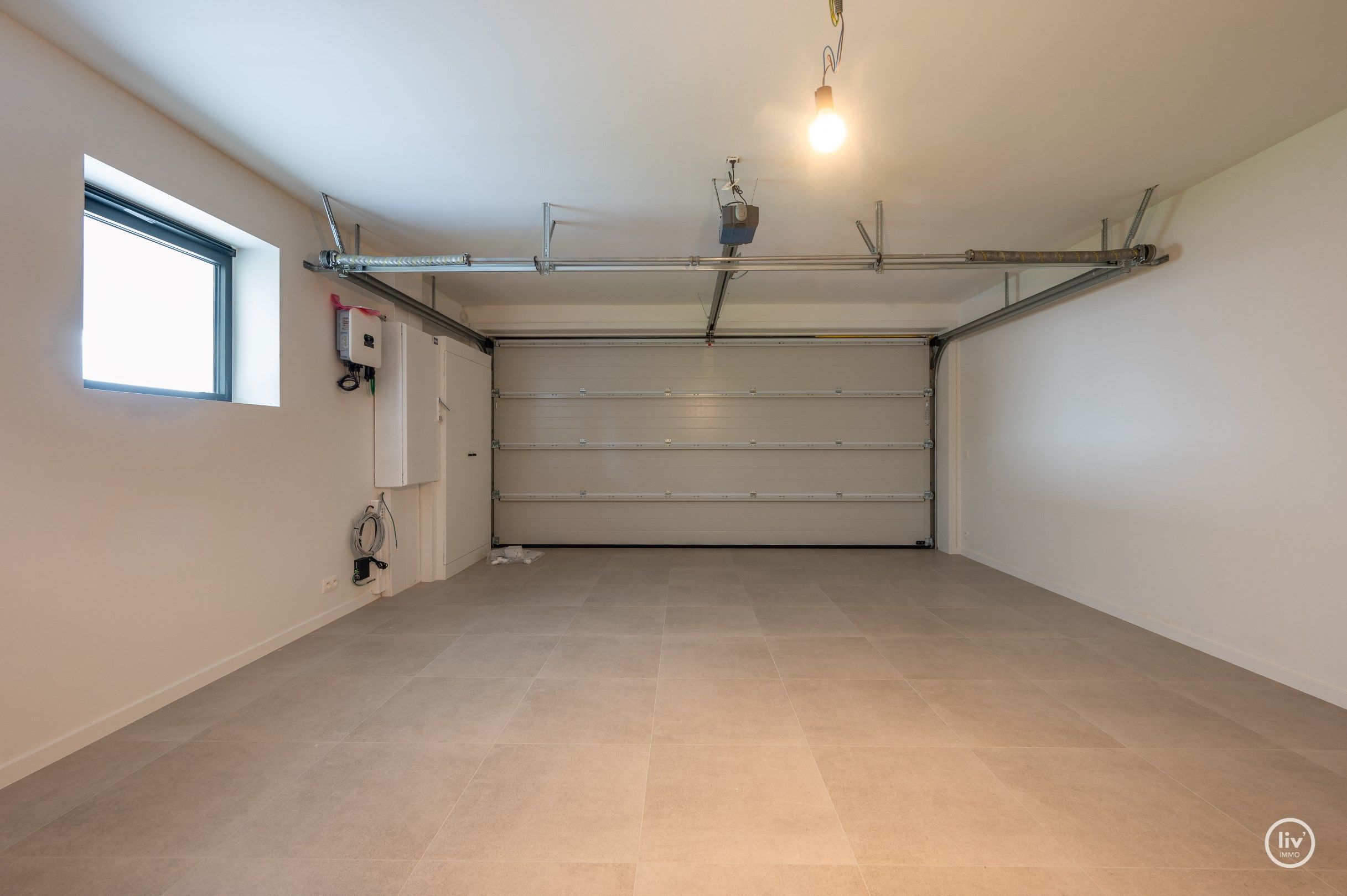 Prachtige alleenstaande en energiezuinige villa met zwembad en alle hedendaags modern comfortgelegen op een terrein van 699 m² en dit in een residentiële villaw foto 34