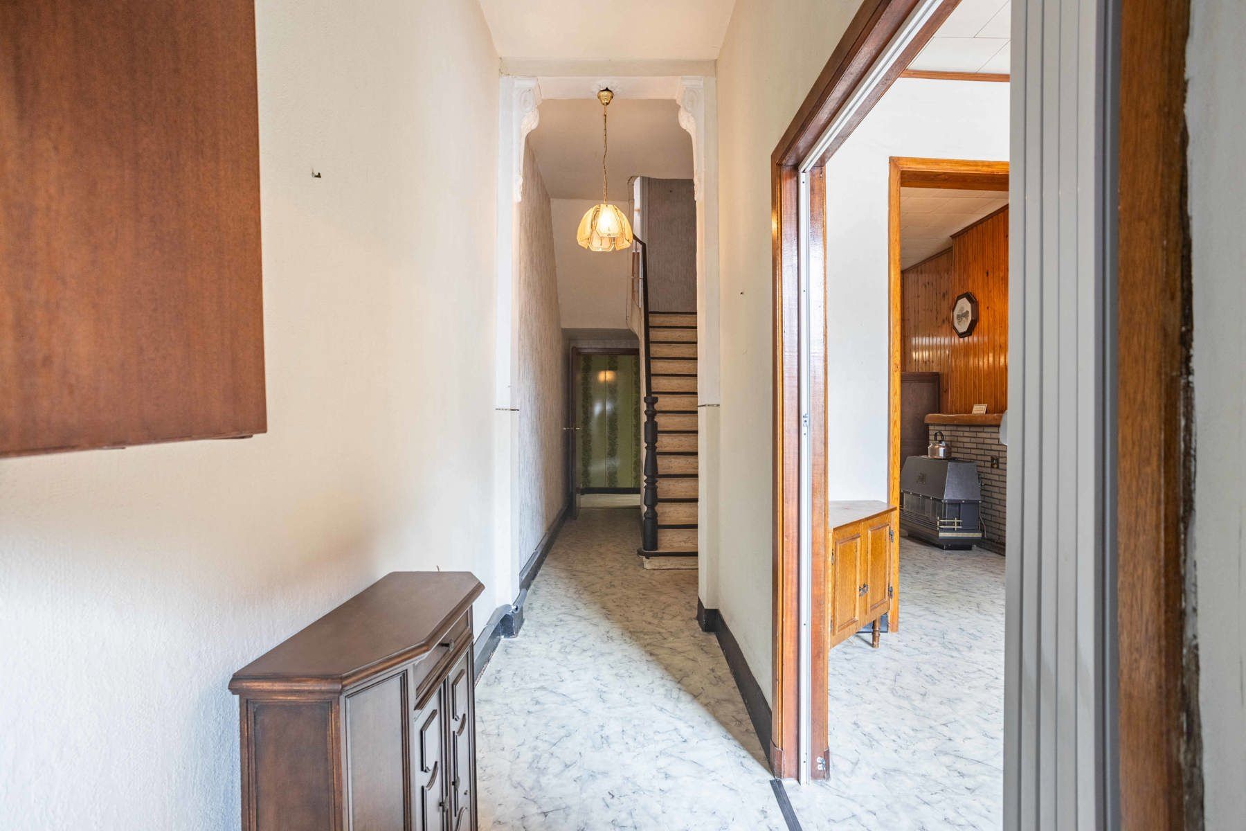 Te renoveren rijwoning met 3 slpk te Aalst! foto 2