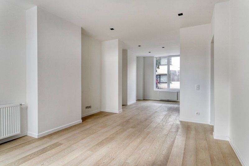 ✨Halfopen, volledig gerenoveerde gezinswoning met 3 slaapkamers TE KOOP in Rekkem! foto 5