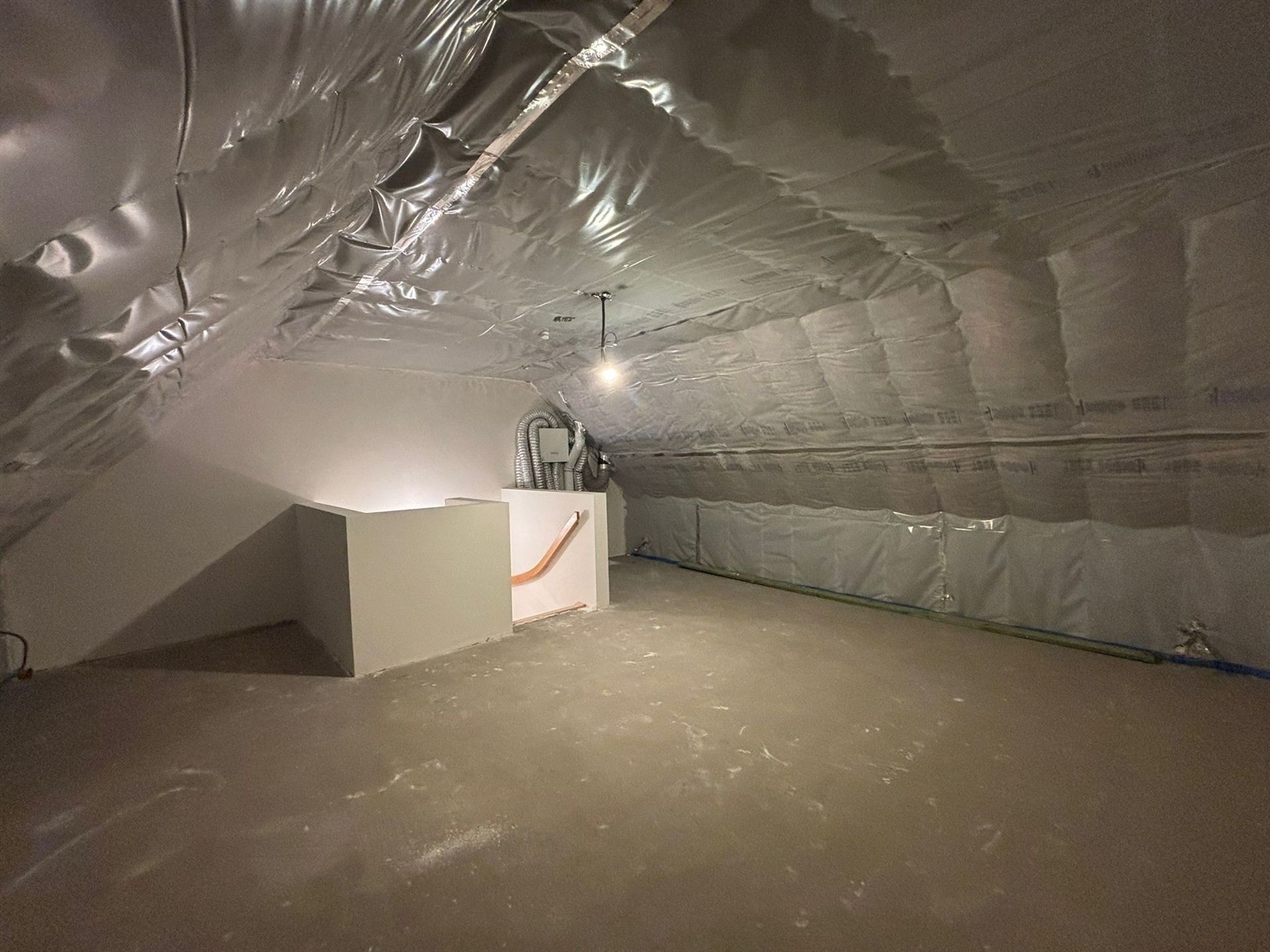 Rustiggelegen, hoogwaardig afgewerkte nieuwbouwwoning nabij het centrum! foto 28