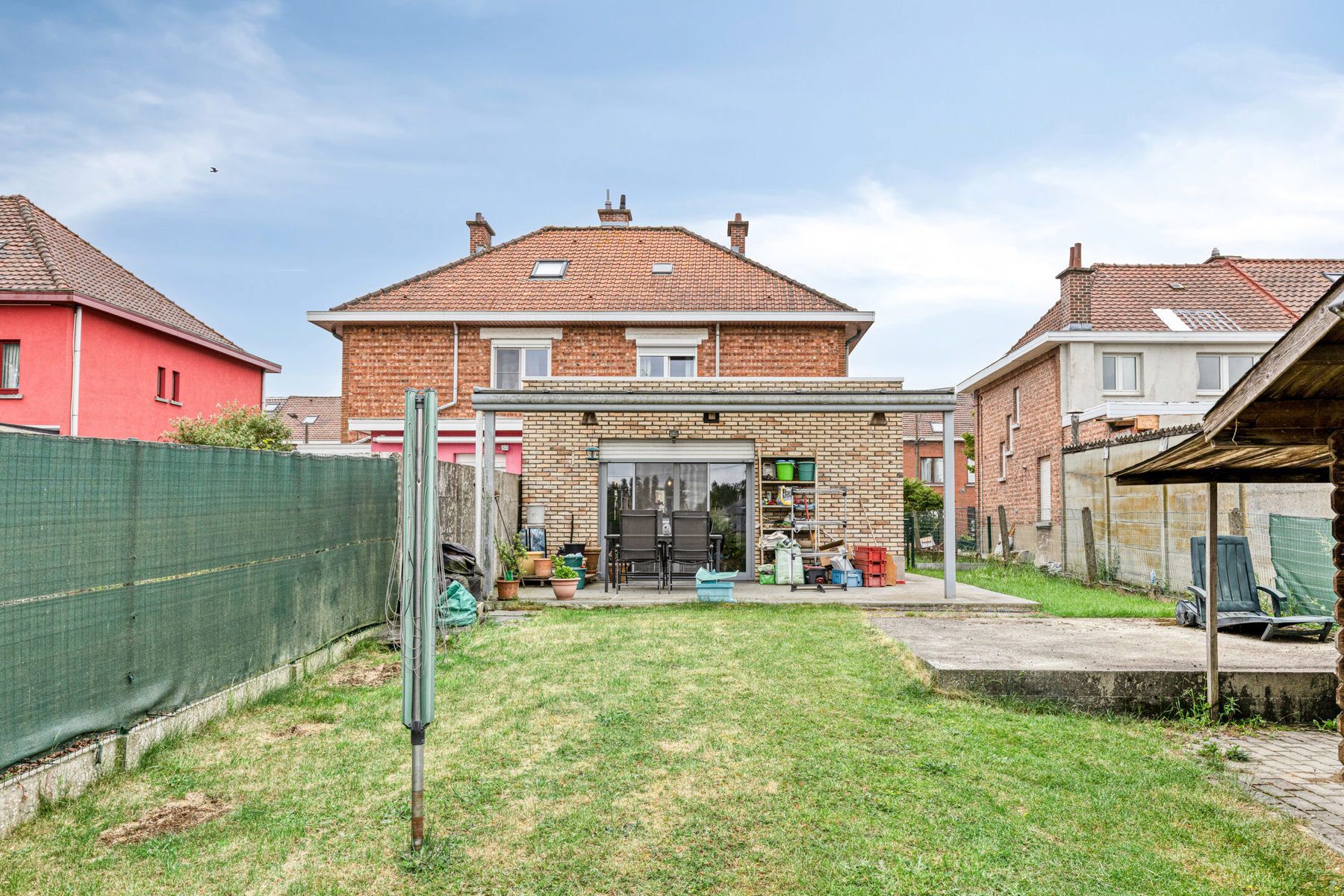Driegevelwoning met grote tuin nabij centrum Halle foto 17