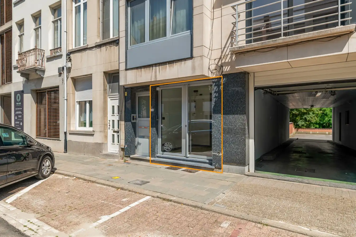 Handelsgelijkvloers te Mechelen centrum foto {{pictureIndex}}