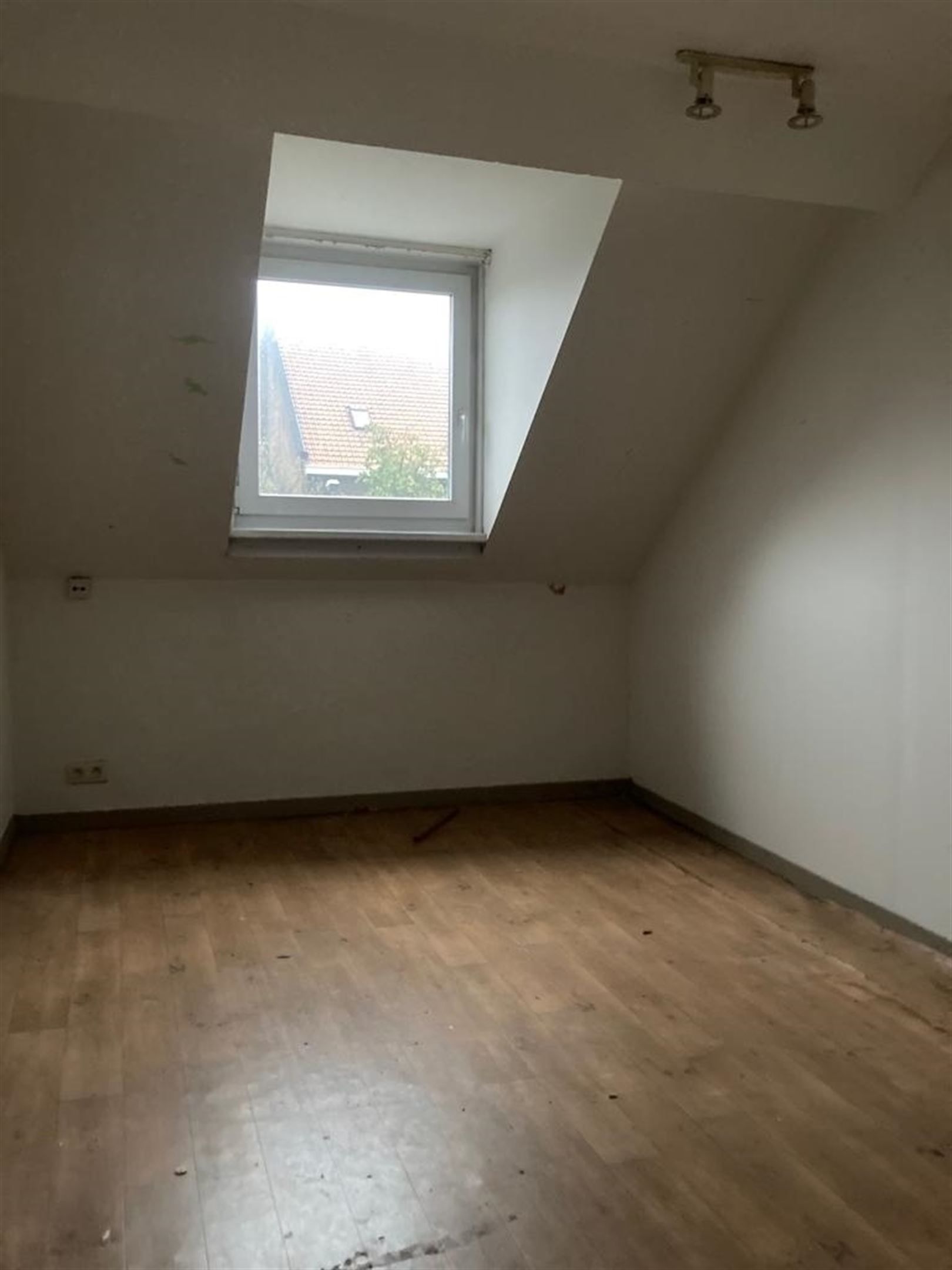 Polyvalent huis met handelsgelijkvloers en aparte inkom naar duplex appartement foto 17