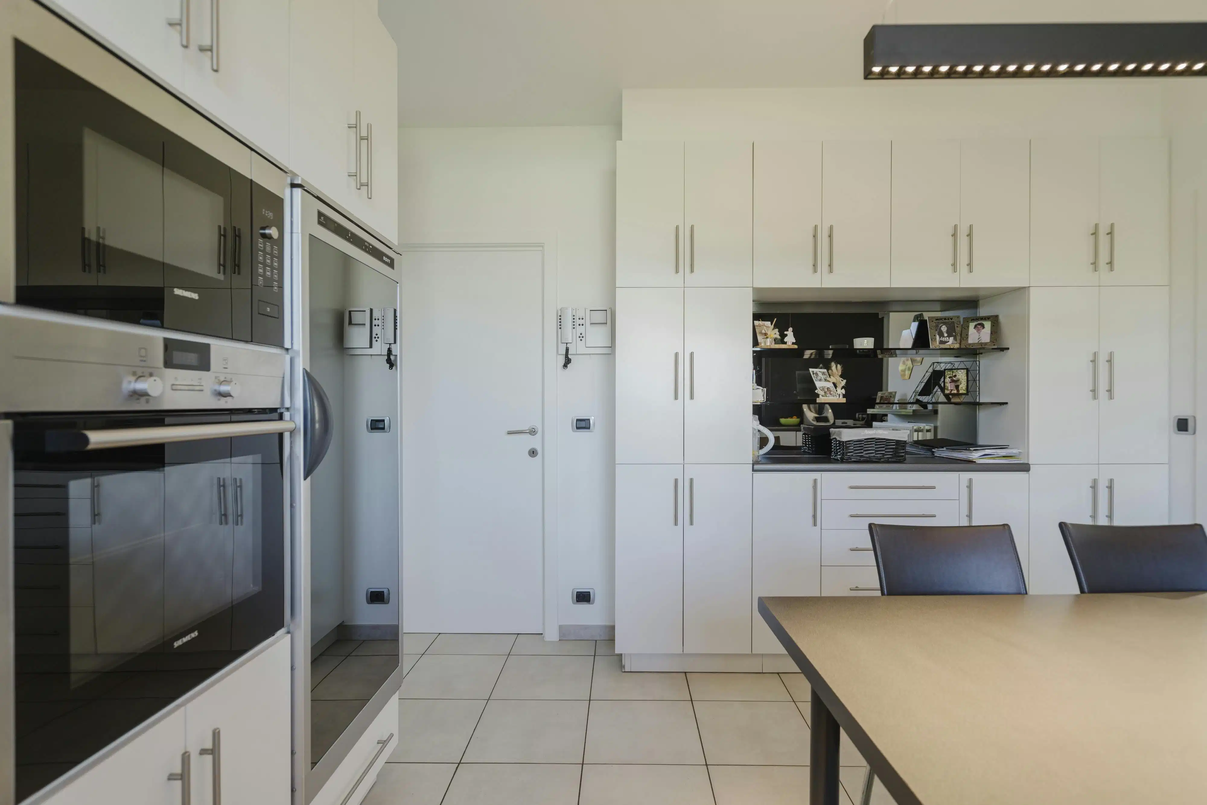 Ruime villa met 6 kamers te koop in Sint-Eloois-Vijve foto 10