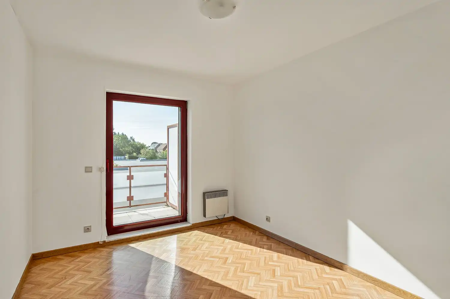 TE KOOP – Instapklaar appartement met 2 slaapkamers in het centrum van Berlaar. foto 16