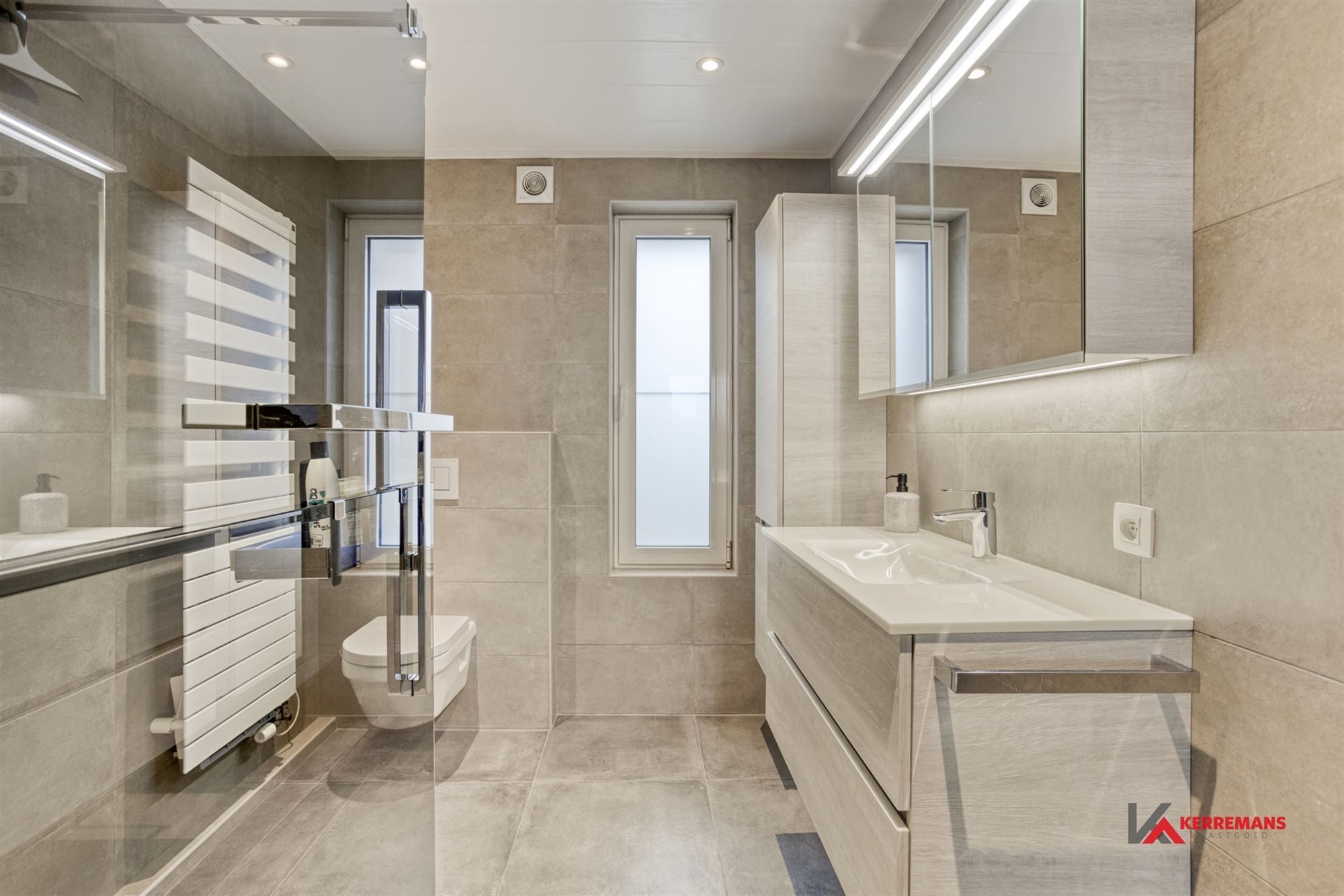 Energiezuinige woning met 3 slaapkamers (mog.4) en tuin. foto 15