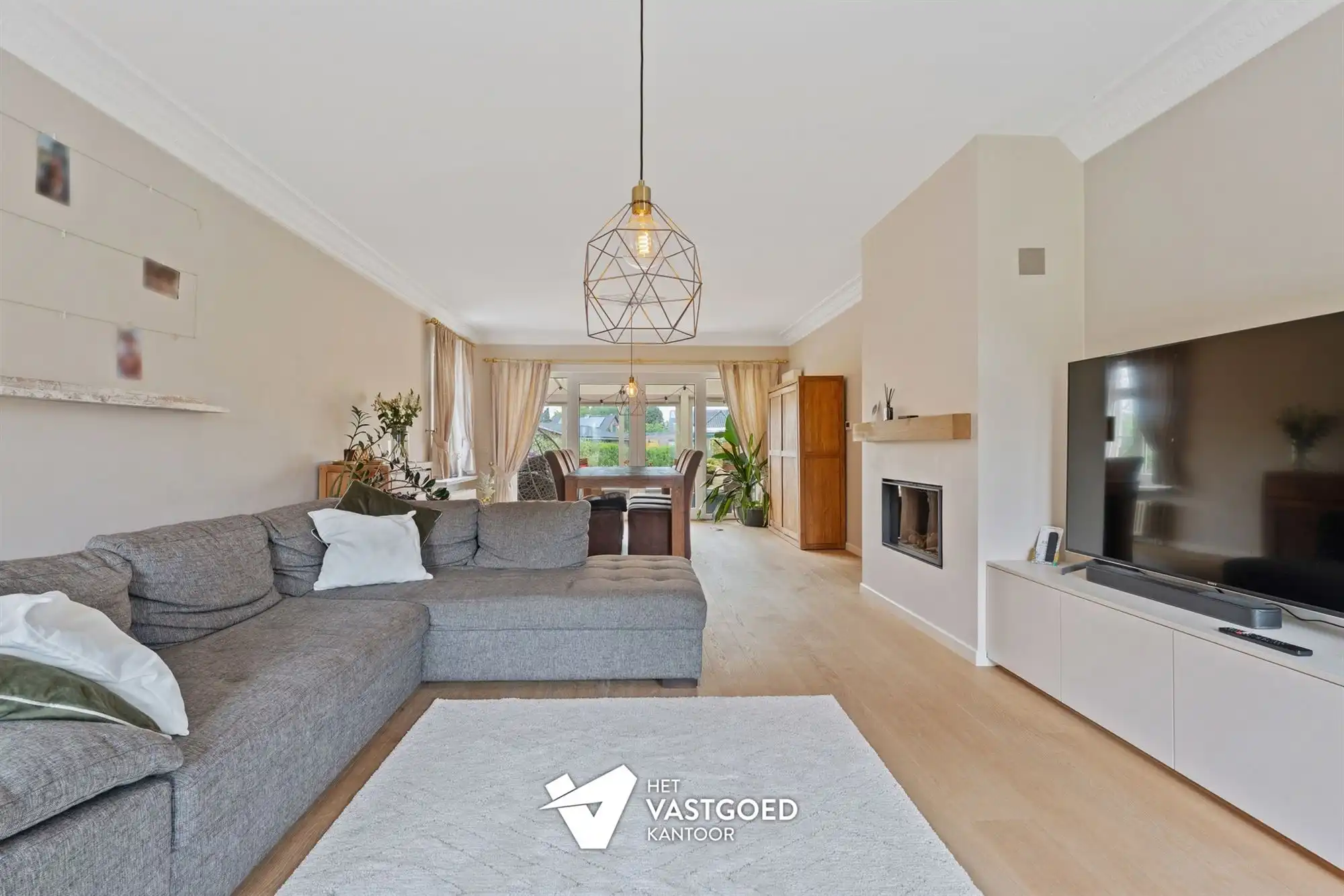GELIJKVLOERSE INSTAPKLARE WONING OP TOP-LIGGING NABIJ CENTRUM BALEN foto 3