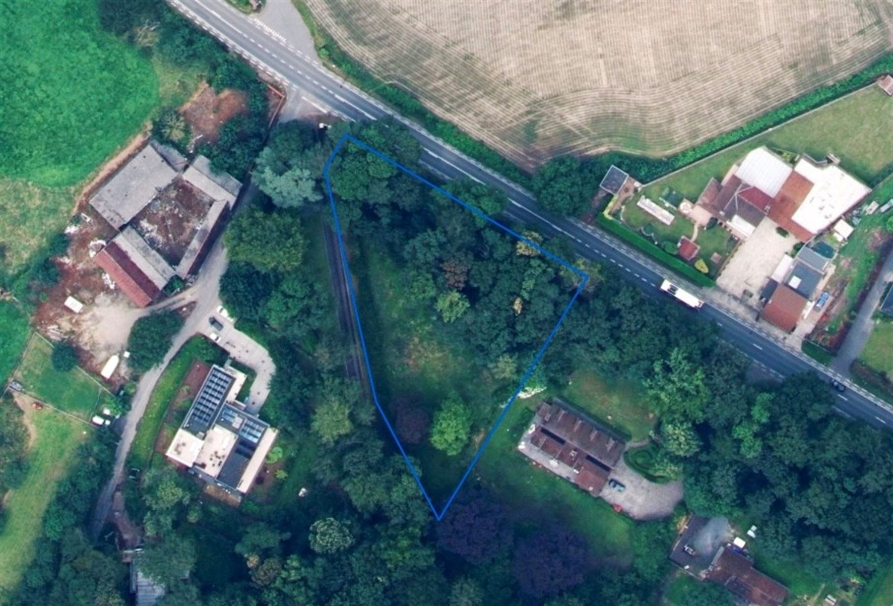 Uniek perceel bouwgrond voor stijlvolle villa met parktuin foto 2