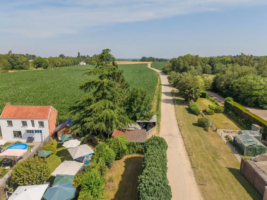Charmante woning met tuin, 2 slk, garage en uniek zicht op groen landschap foto 30
