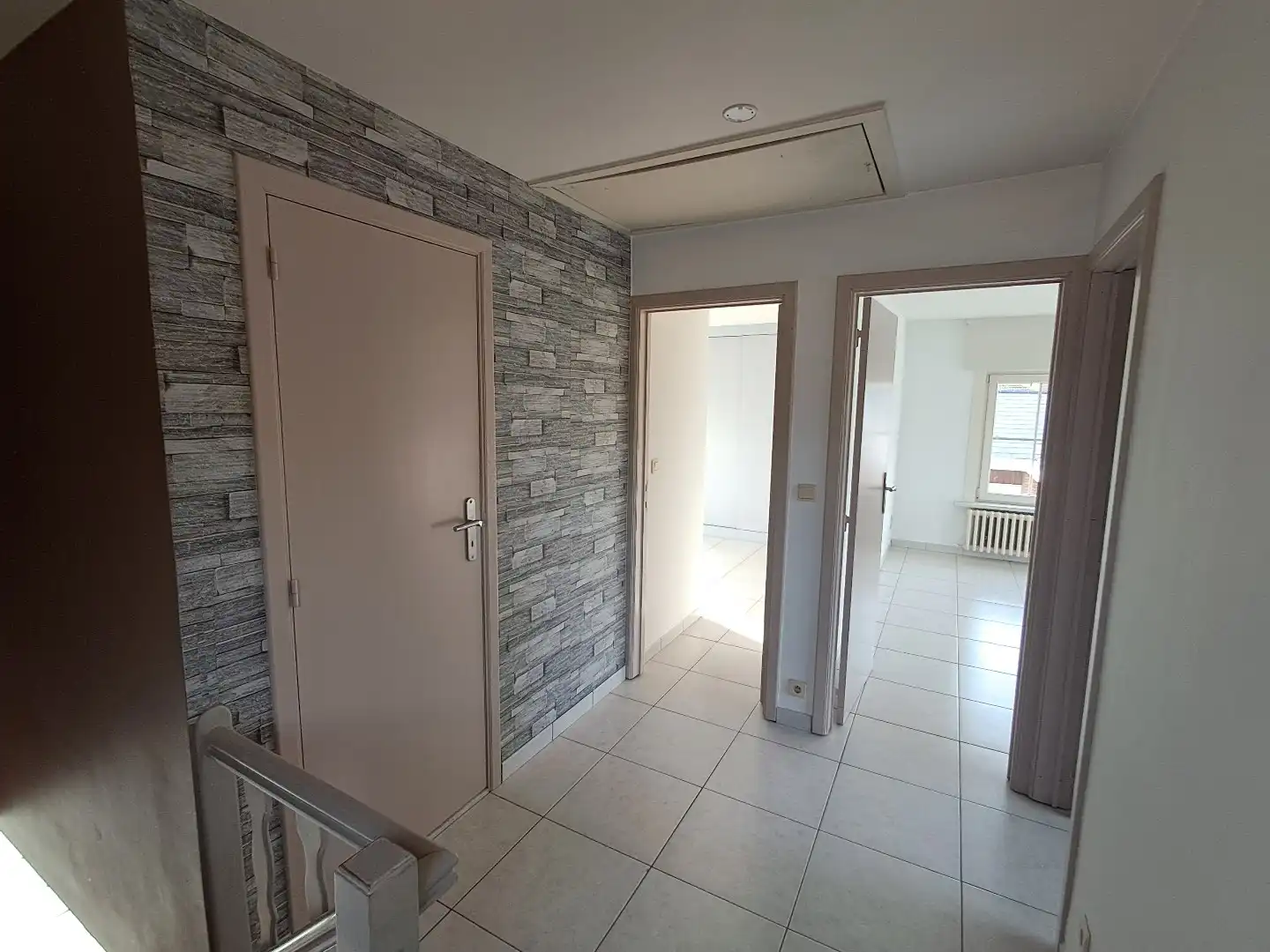 Woning in Sijsele met ruime tuin en grote garage! foto 13