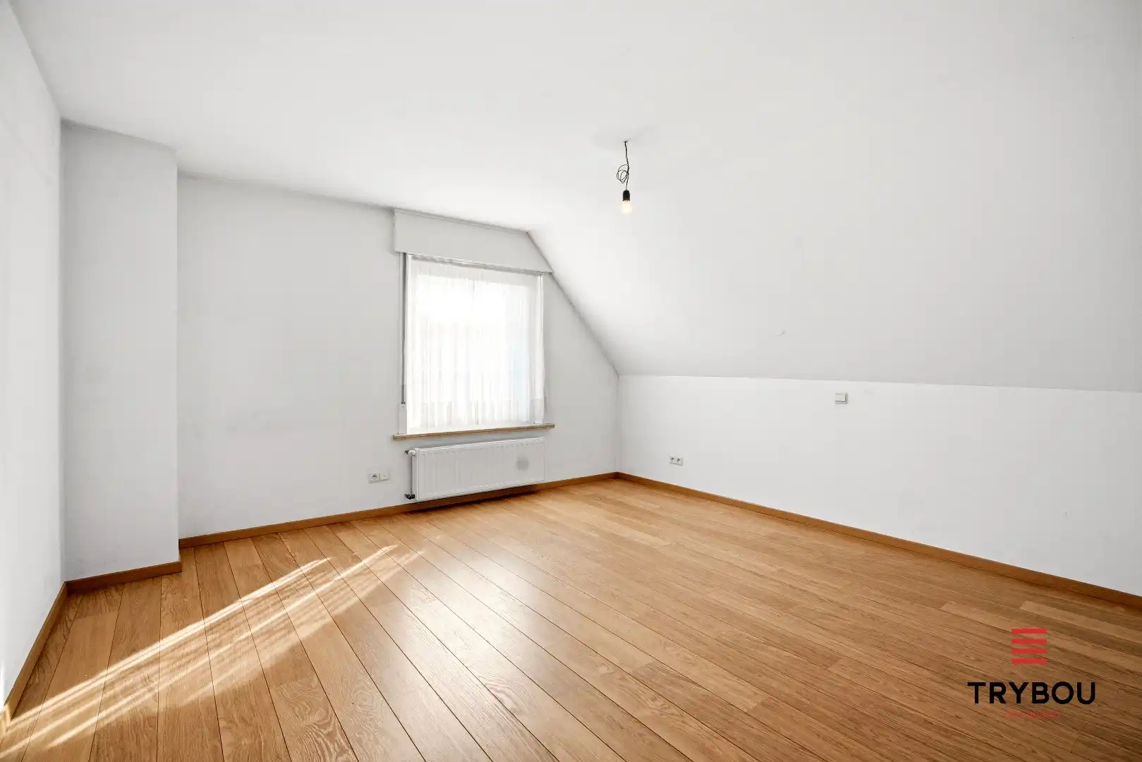 Ruime halfopen woning met 5 slaapkamers te koop in Werken met garage en ruime tuin! foto 18