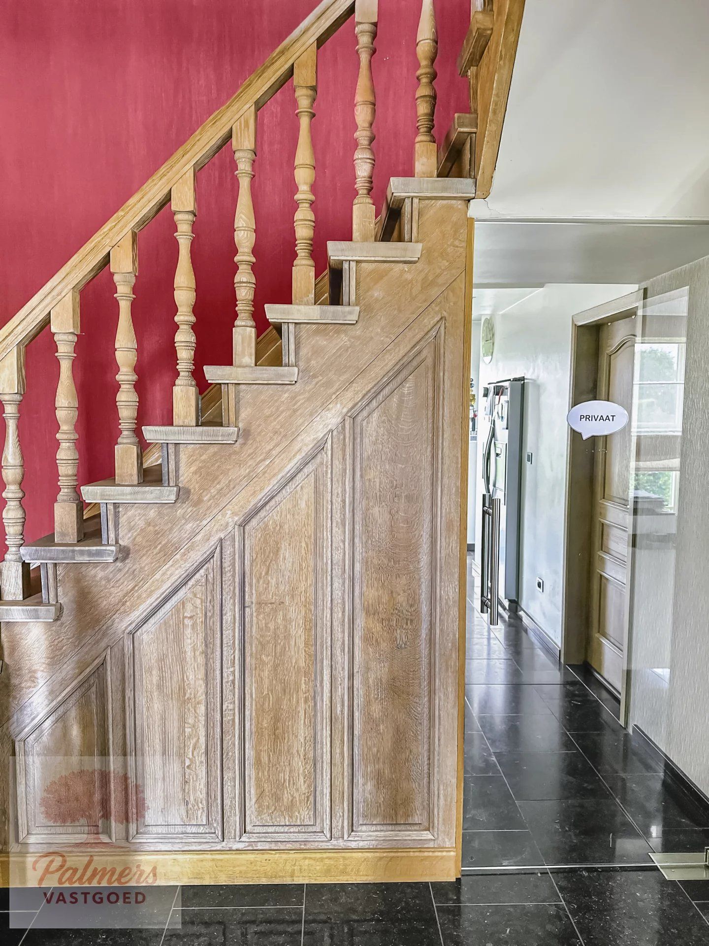 Veelzijdige villa eventueel voor vrij beroep. foto 14