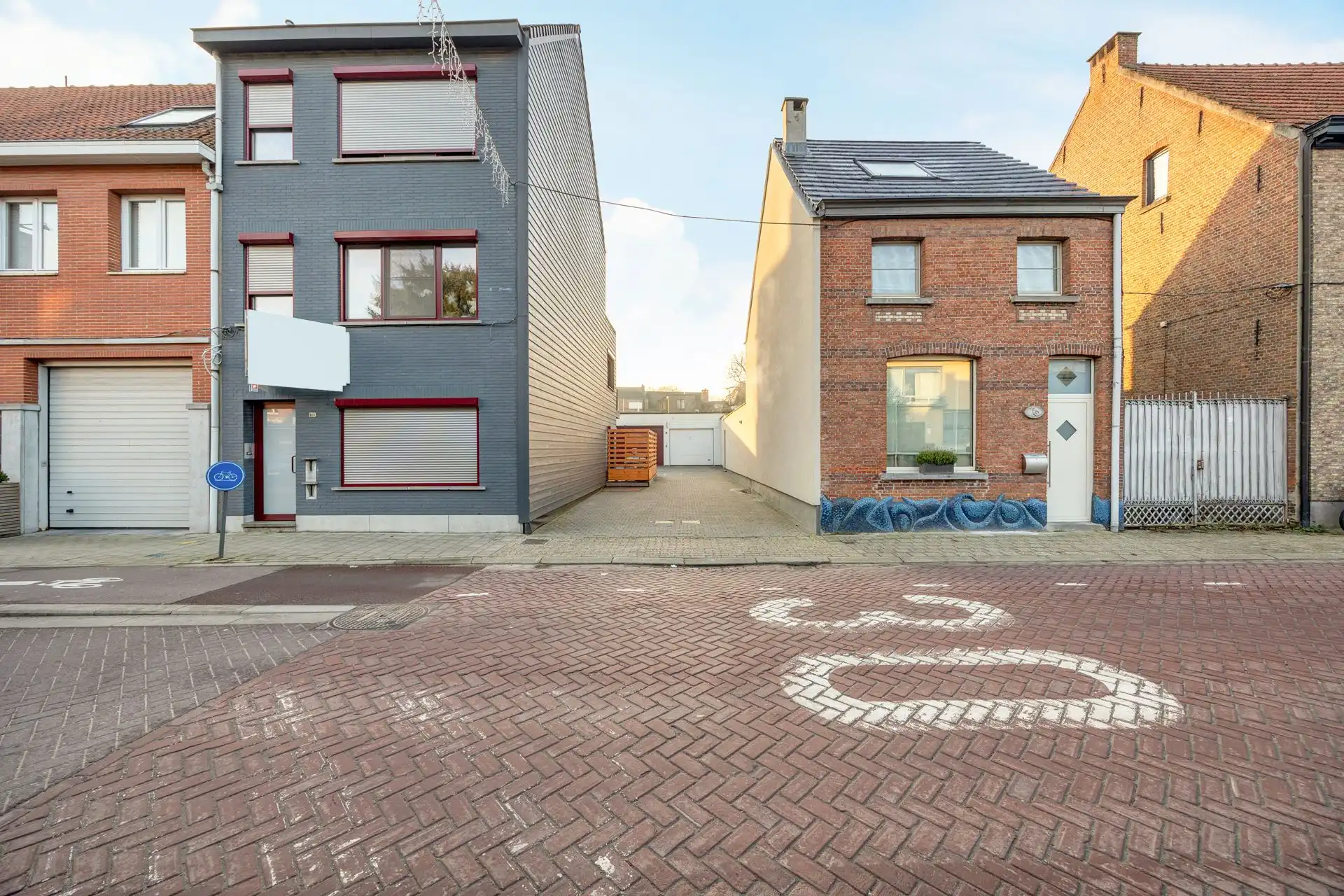 Staanplaats in centrum Boechout. foto 3