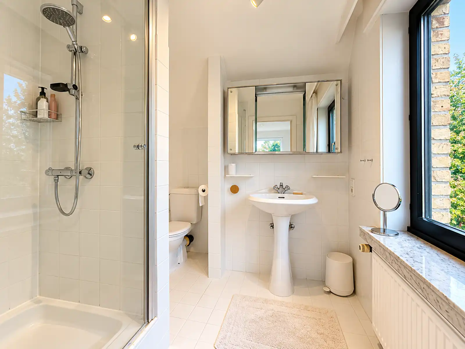Charmante villa met renovatiepotentieel nabij Oosthoekplein foto 16