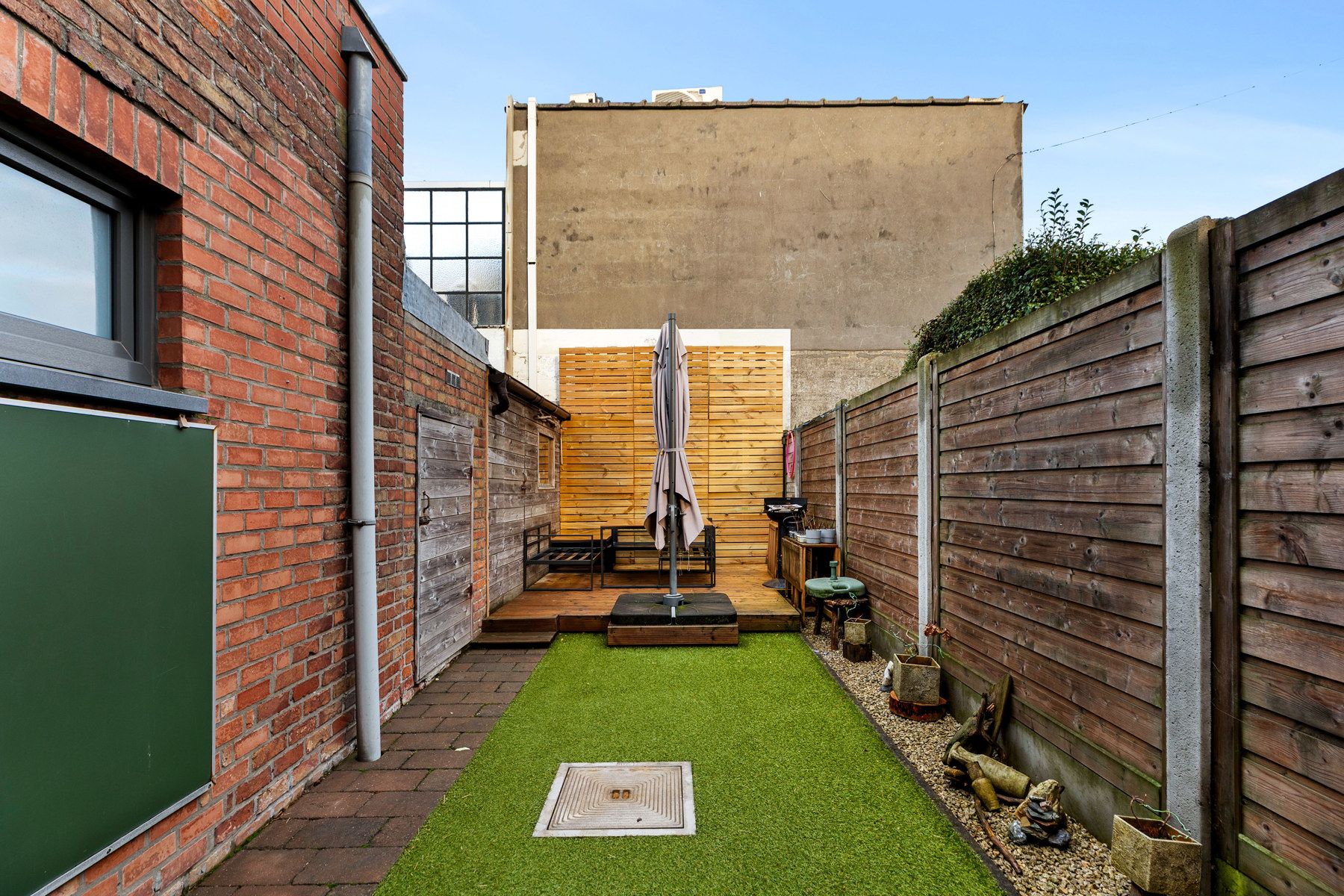 Ruime gezinswoning nabij de Spuikom in Oostende foto 13