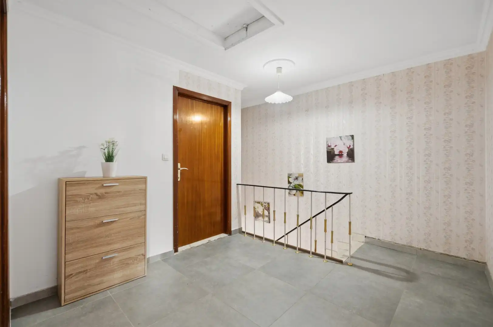 Gerenoveerde HOB met tuin, garage en 3 slpks met opslagmog. foto 17