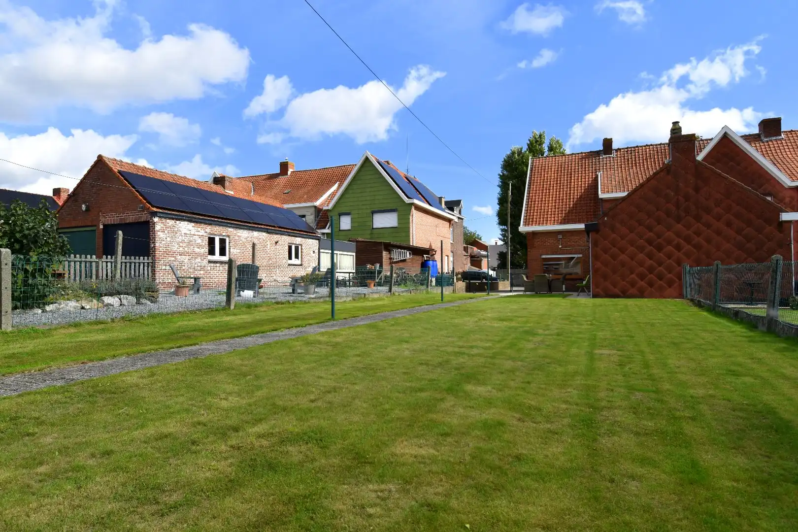 Halfopen bebouwing met 3 slaapkamers en zonnige tuin te koop in Bellegem foto 13
