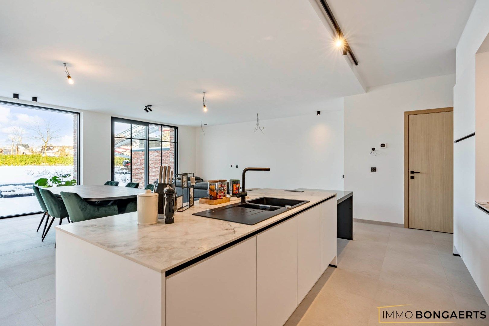 Duplex met twee slaapkamers foto 18