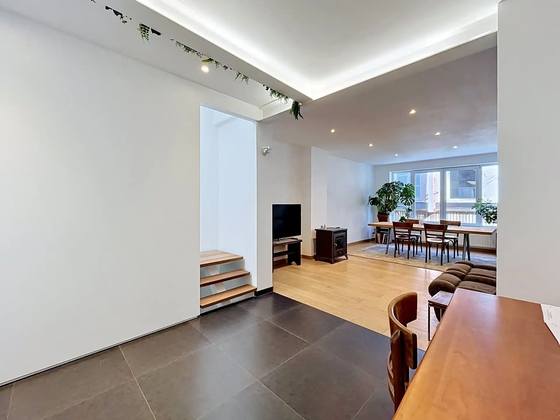 Prachtige 2-slaapkamer woonst in centrum Sint-Niklaas! foto {{pictureIndex}}