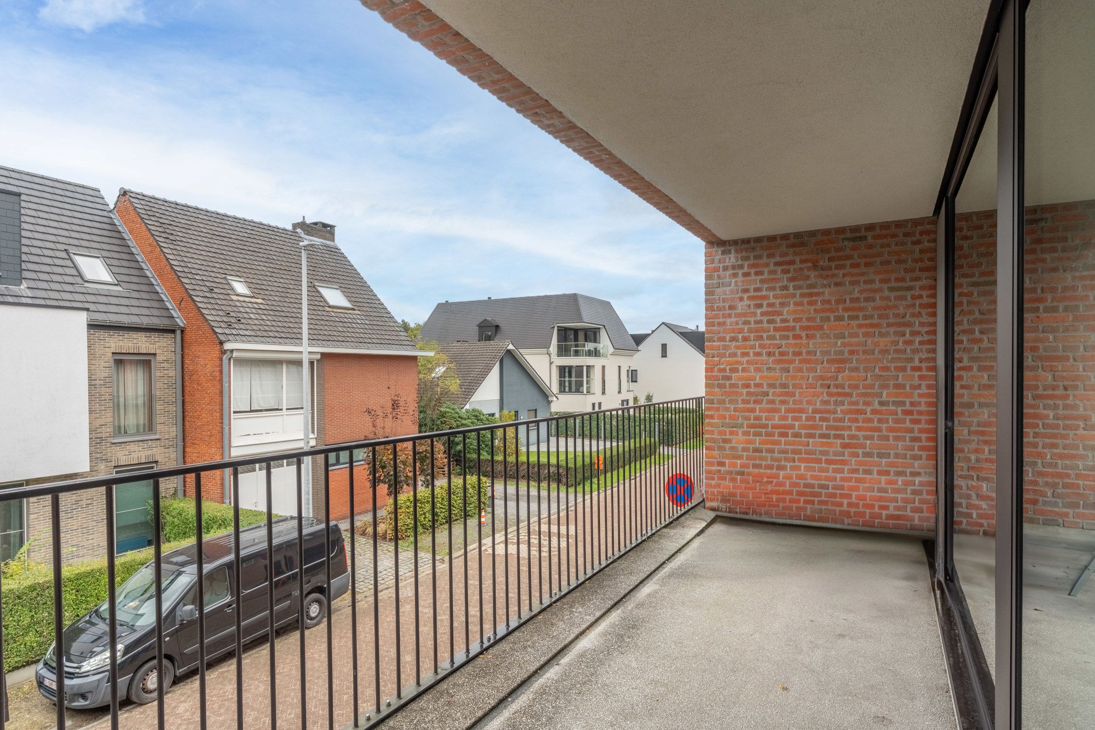 Recent (2019) tweeslaapkamerapp. met terras in het centrum foto 2