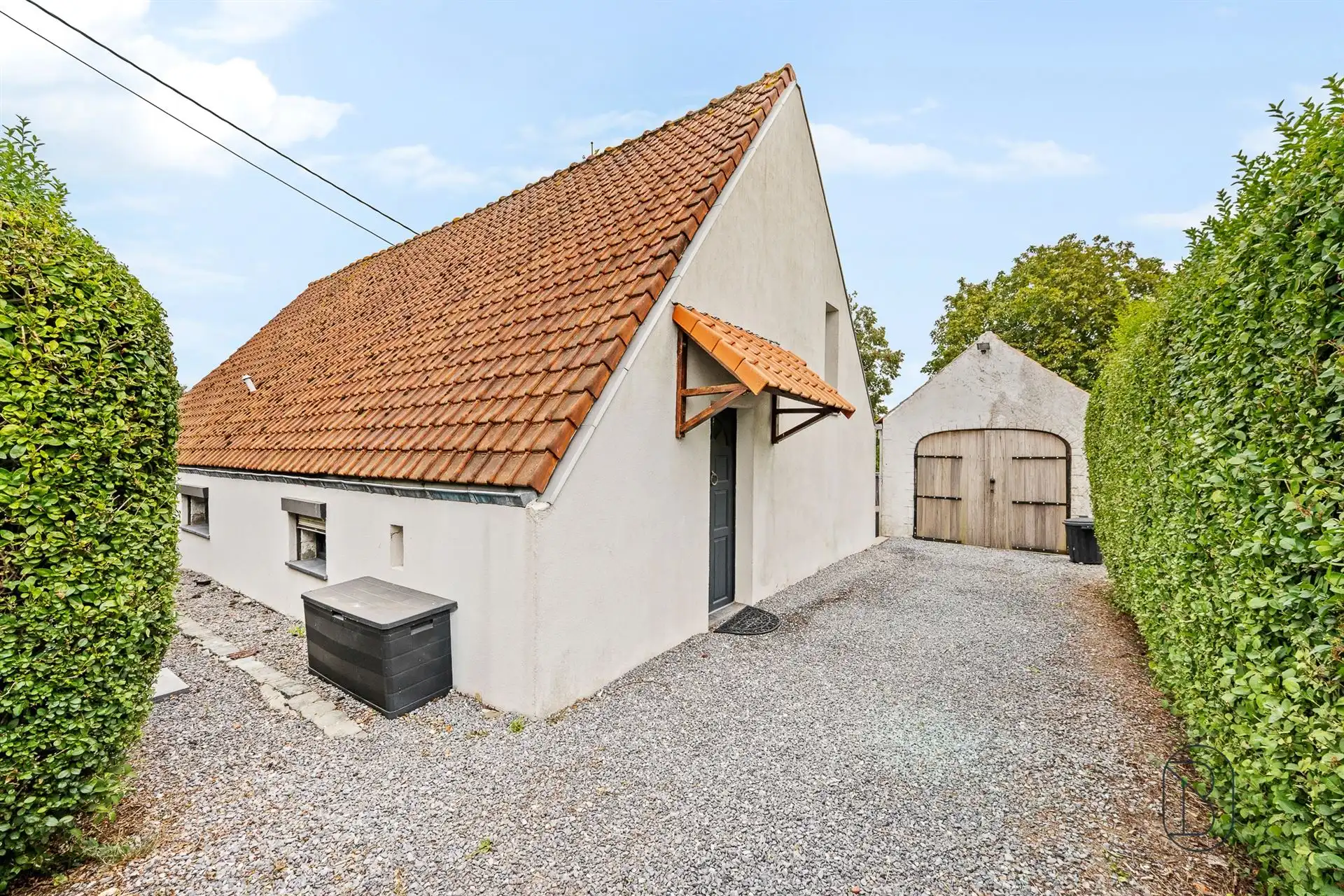 Hoofdfoto van de publicatie: Landelijke woning met 3 slaapkamers, garage en ruime tuin