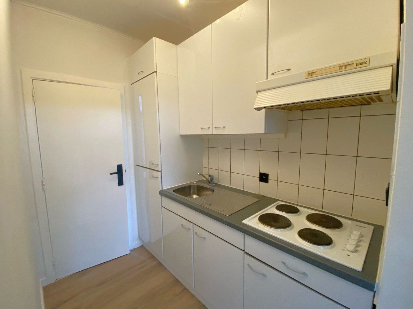 GELIJKVLOERS APPARTEMENT foto 3