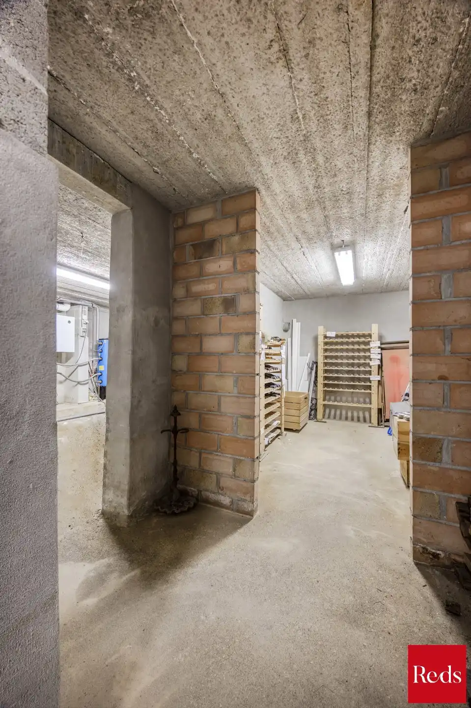 Statige luxevilla op royaal perceel van 3.877 m² met zwembad foto 39