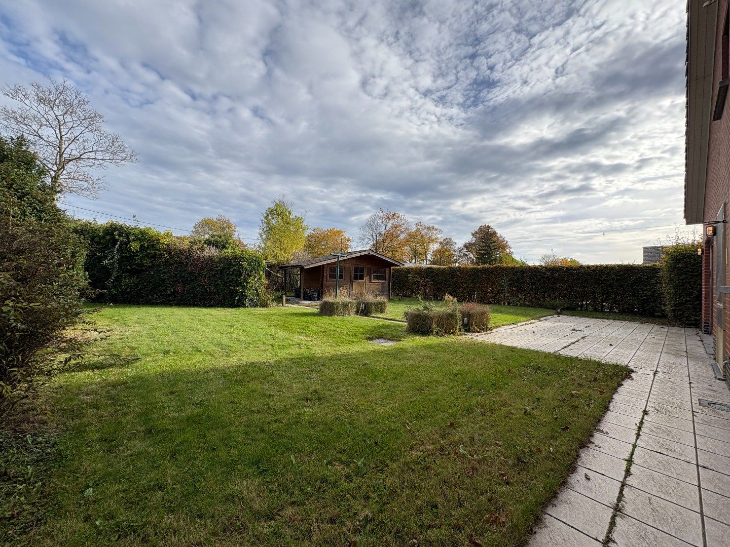 Ruime en goed onderhouden bungalow met zonnige tuin– Elverdinge dorpskern. Opp: 884m². foto 23