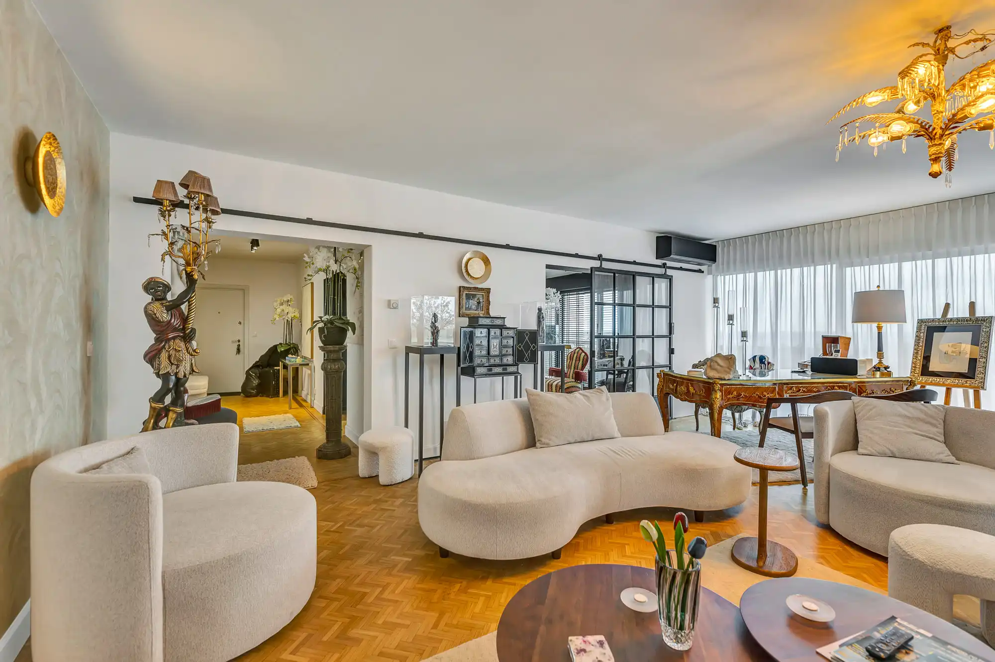 Exclusieve penthouse met panoramisch zicht over Brussel foto {{pictureIndex}}