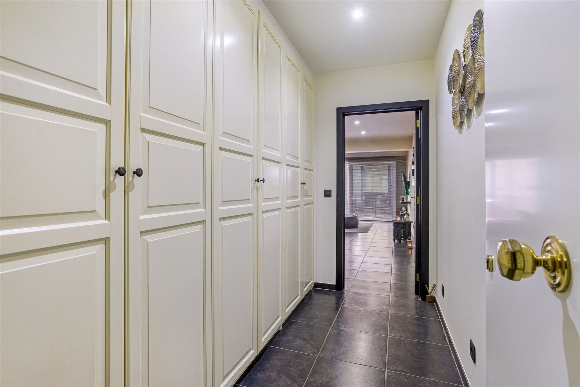 Ruim gelijkvloers appartement met 1 kamer foto 2