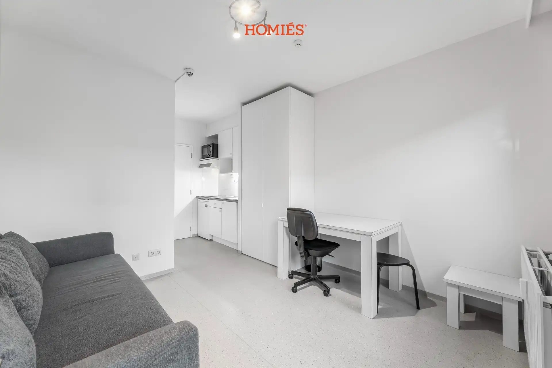 Gezellige studio met terras en centrale ligging foto 6