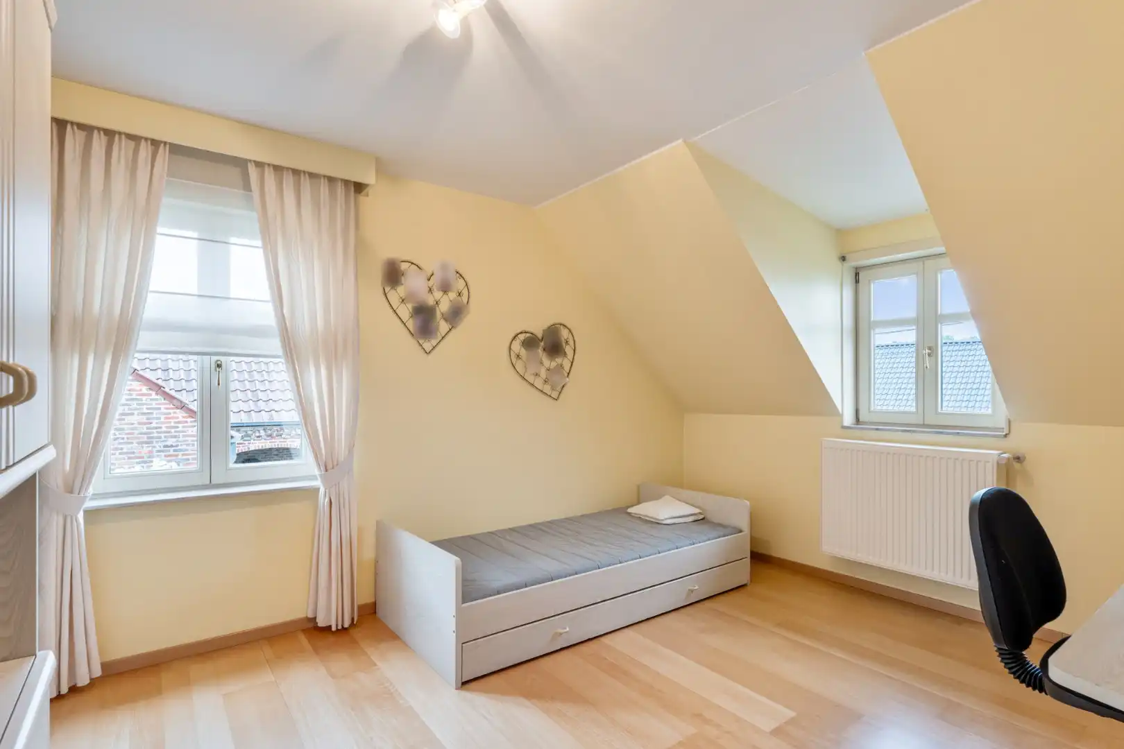Stijlvolle, goed afgewerkte woning op een perceel van 6a32ca op een rustige locatie te Kinrooi!  foto 24