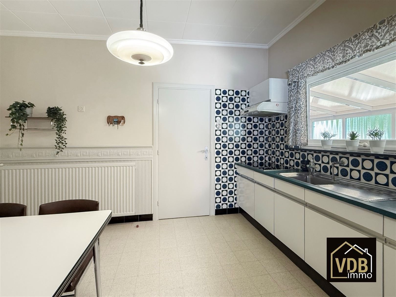 WONING MET 3 SLAAPKAMERS - GARAGE EN LEUKE TUIN foto 23